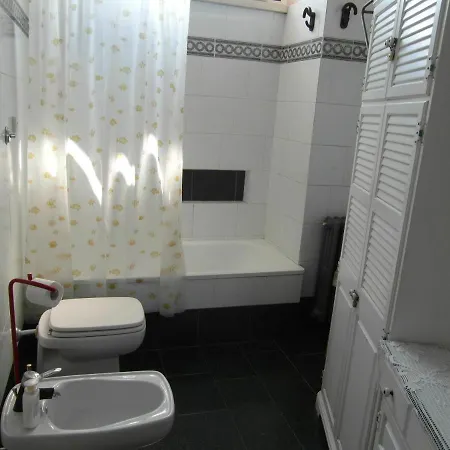 Bed & Breakfast Abitazione Pigneto 2*
